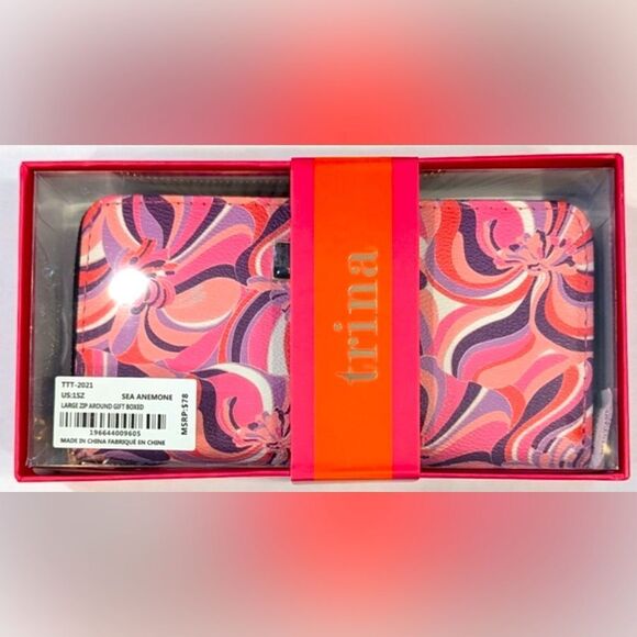 Trina Turk NWT Pink and Purple Swirl Wallet - Picture 1 of 2